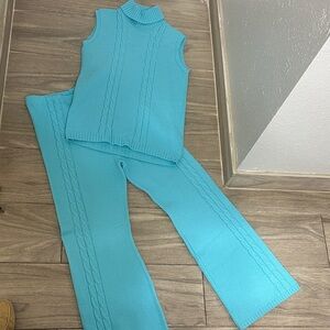 Vintage 1960s/1970’s Sleeveless Cable Knit Set in Blue